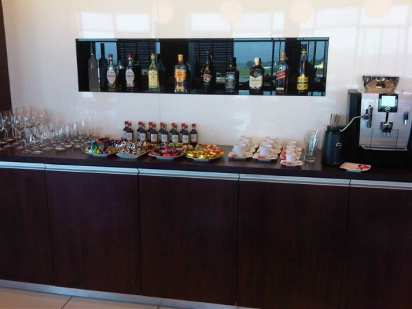 LoungeKatowiceAirport1.jpg