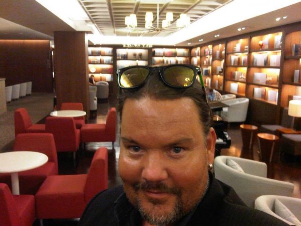 AsianaFirstClassLoungeSeoulAirport.jpg