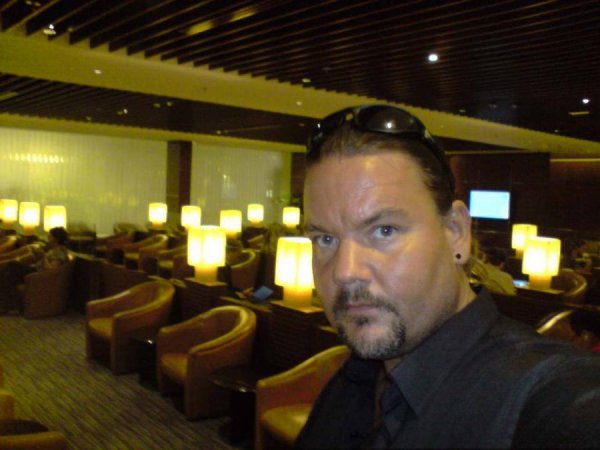 SingaporeAirlinesKrisFlyerGoldLoungeChangiAirport.jpg