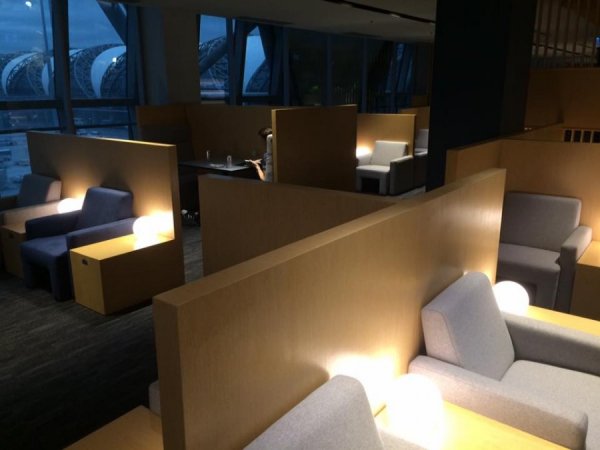 SkyTeamLoungeSuvarnabhumi2.jpg