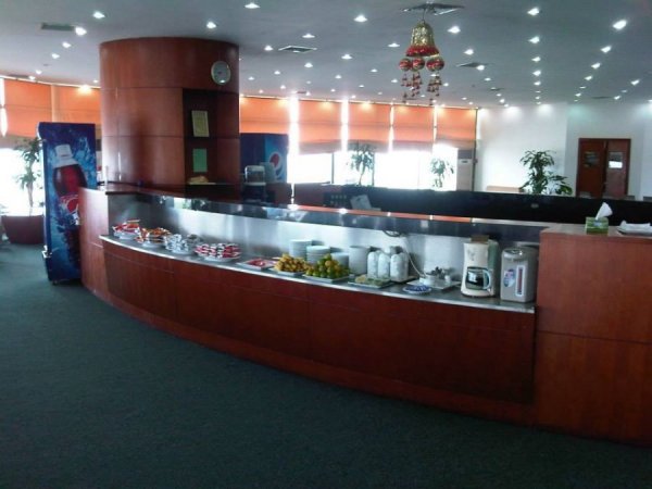 LoungeHanoiAirport2.jpg