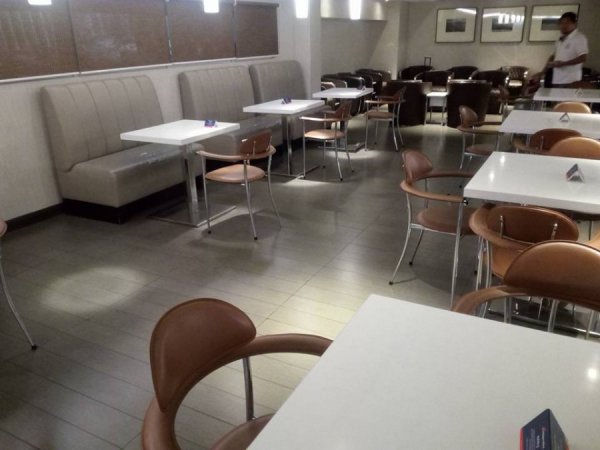 PhilippineAirlinesDomesticLoungeManilaAirport2.jpg