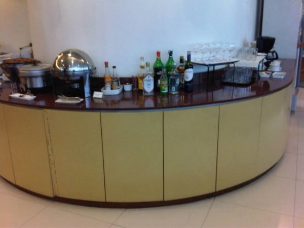 ThaiAirwaysProvisoriskaLoungeManilaAirport2.jpg