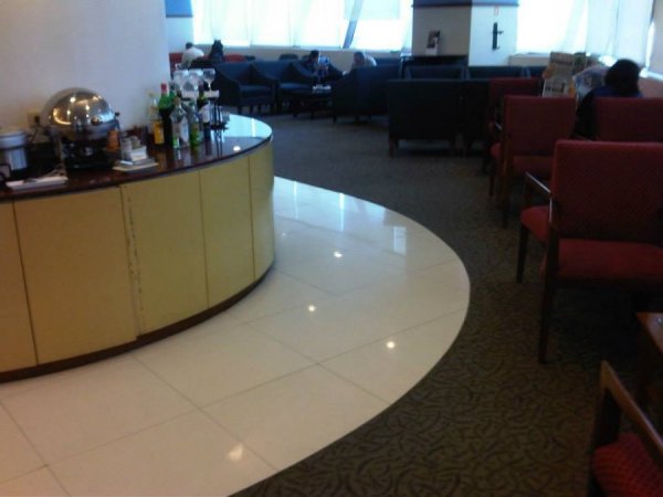 ThaiAirwaysProvisoriskaLoungeManilaAirport4.jpg