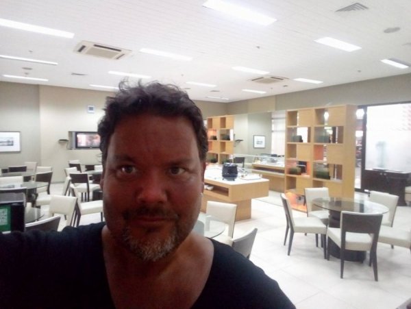 PhilippineAirlinesDomesticLoungeCebuAirport.jpg
