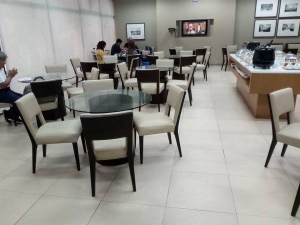 PhilippineAirlinesDomesticLoungeCebuAirport1.jpg