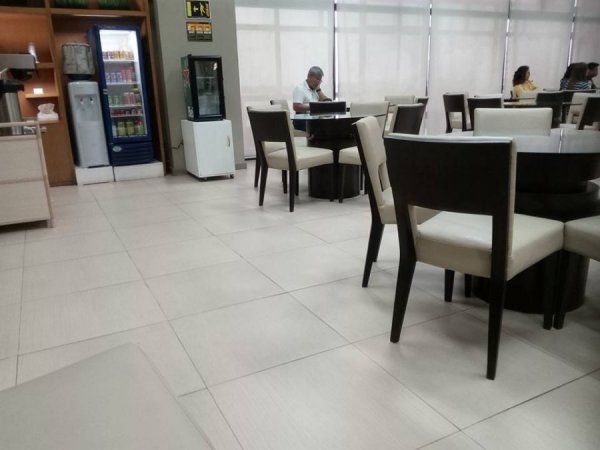 PhilippineAirlinesDomesticLoungeCebuAirport3.jpg