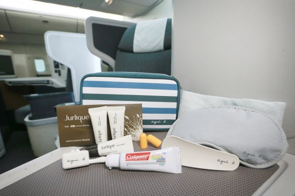 JCL amenity kit_01.jpg