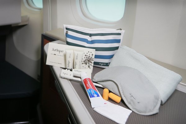 JCL amenity kit_02.jpg