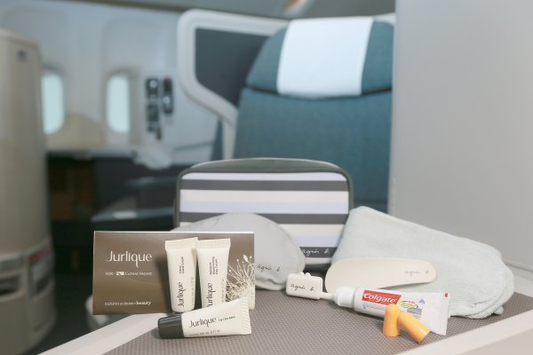 JCL amenity kit_03.jpg JCL amenity kit_03.jpg