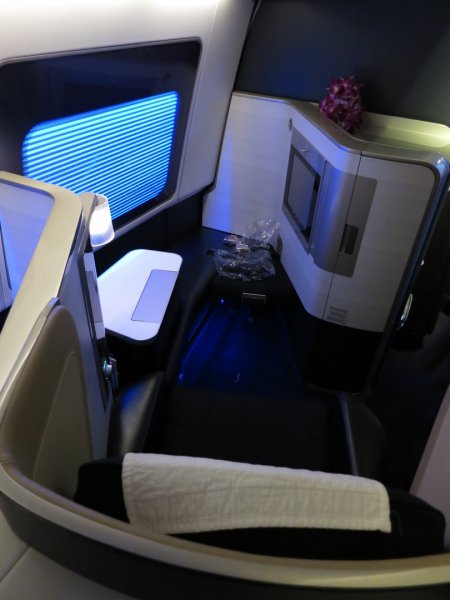 British Airways First LHR-PEK, 02.jpg British Airways First LHR-PEK, 02.jpg