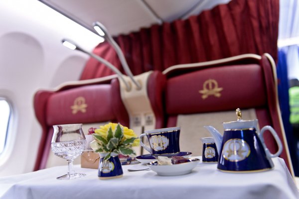 Transaero Imperial Class porslin.jpg Transaero Imperial Class porslin.jpg