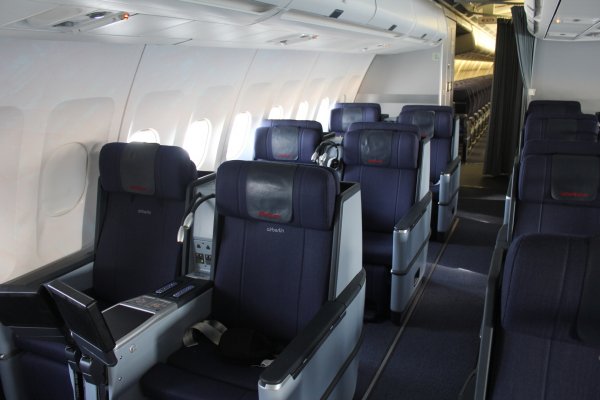 K_Langstreckenkabine Business-Class 02.jpg K_Langstreckenkabine Business-Class 02.jpg