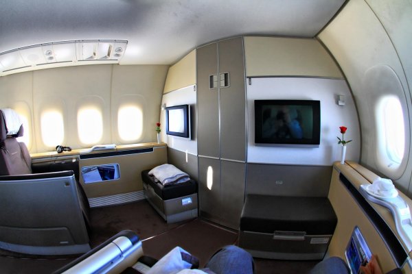 747-8i.jpg