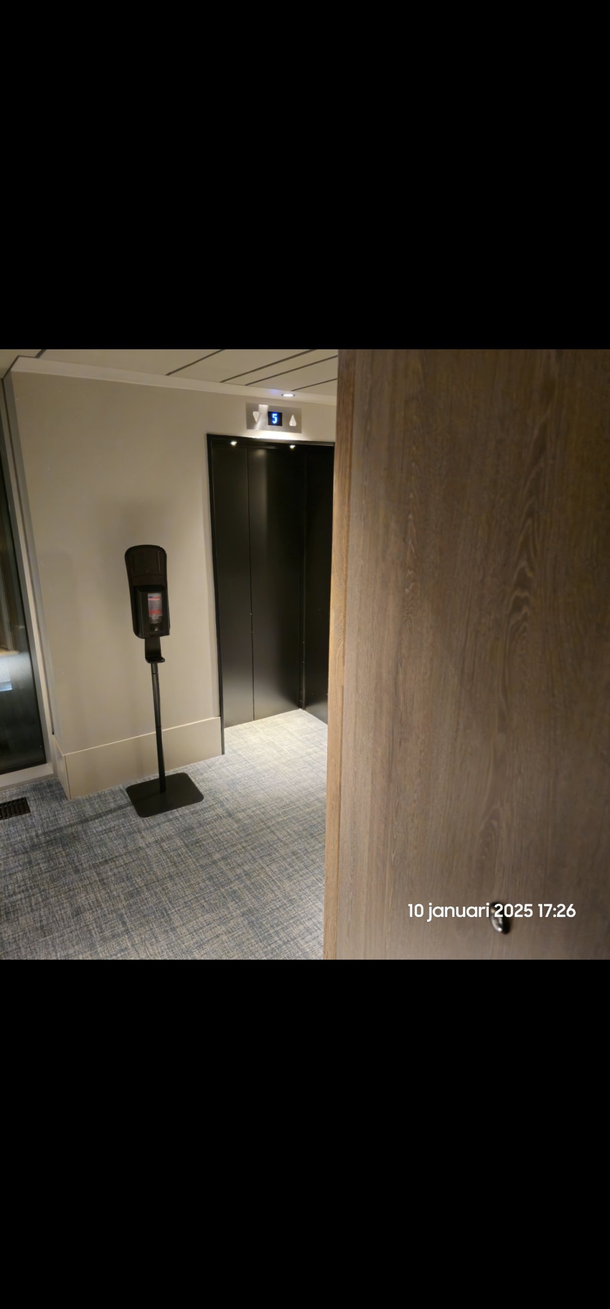 Screenshot_20250110_215157_Gallery.jpg