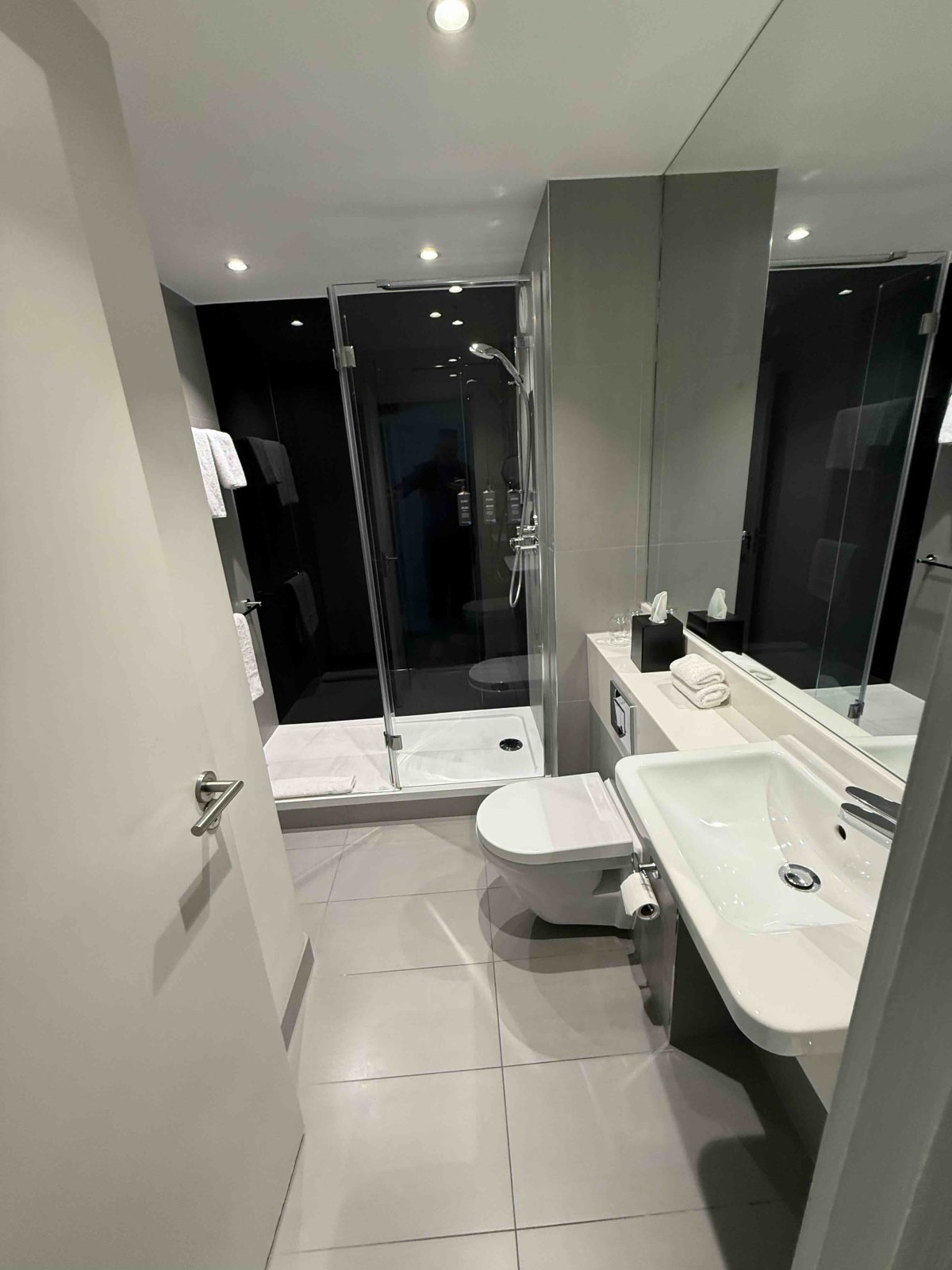 Sheraton bath.jpg