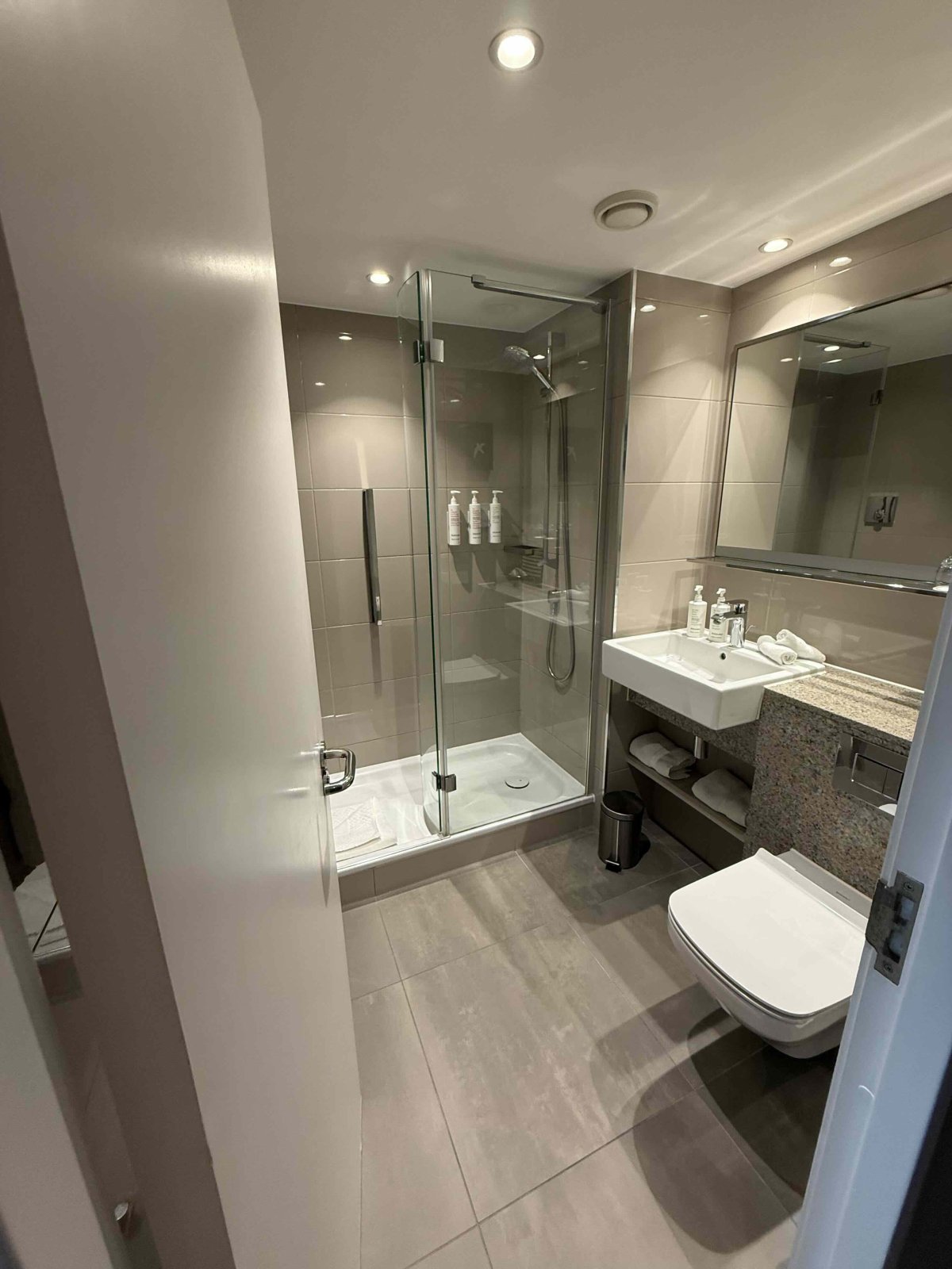 Marriott bath.jpg