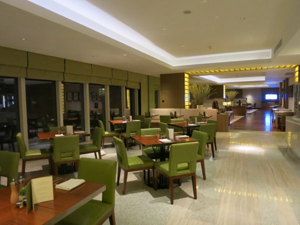Hyatt Regency Qingdao, Club Lounge, 02.JPG