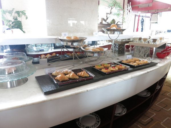 Langham Place Beijing Airport, lounge - frukost, 04.JPG Langham Place Beijing Airport, lounge - frukost, 04.JPG