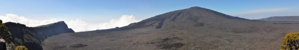 Pano_Piton_de_la_Fournaise.JPG