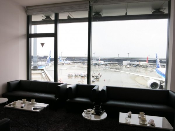 ANA Business Lounge NRT T1 Satellite 5, 06 First class section, 06.JPG
