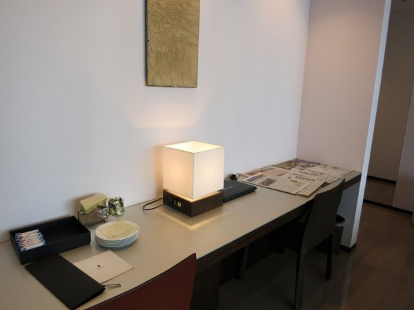 ANA Business Lounge NRT T1 Satellite 5, 06 First class section, 07.JPG