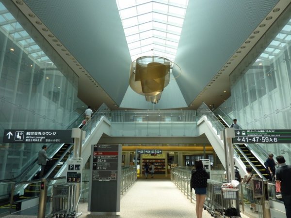 ANA Business Lounge NRT T1 Satellite 5, 01 ingång, 02.JPG