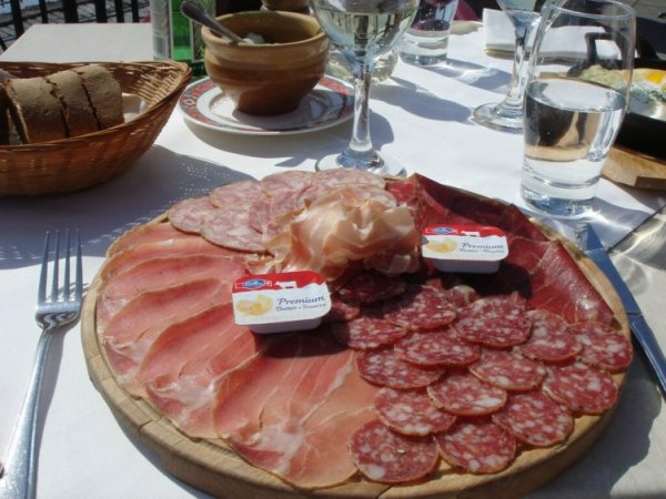 Kempinski.jpg Kempinski.jpg