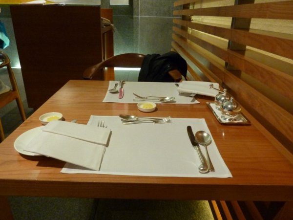 Hong Kong, CX The Wing, First_03.jpg Hong Kong, CX The Wing, First_03.jpg