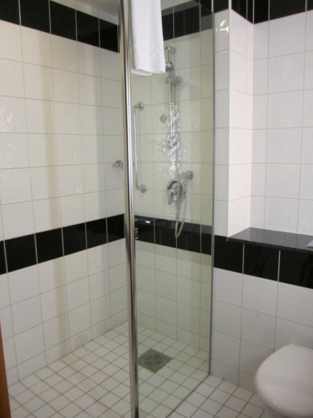 IMG_1088.jpg IMG_1088.jpg