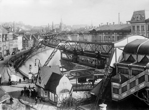 tram.jpg