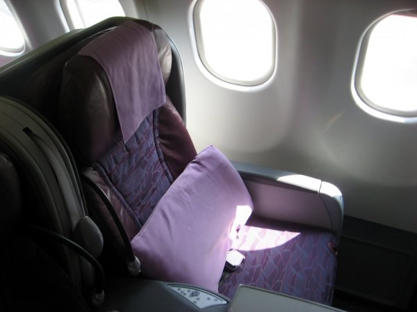 China Airlines Business class A330 2.jpg