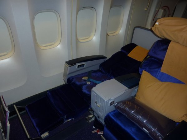 THAI gamla First class stol på B747_1.jpg