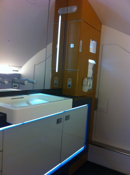a380-toa.jpg