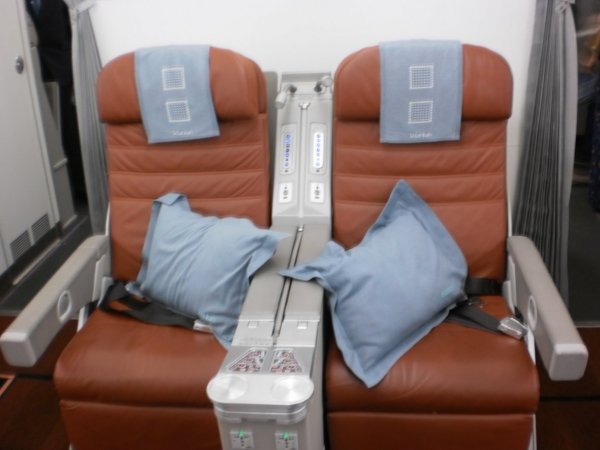 SriLankan Airlines Business Class A340_007.jpg SriLankan Airlines Business Class A340_007.jpg