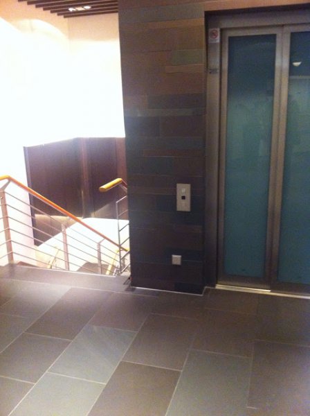 lounge17.jpg