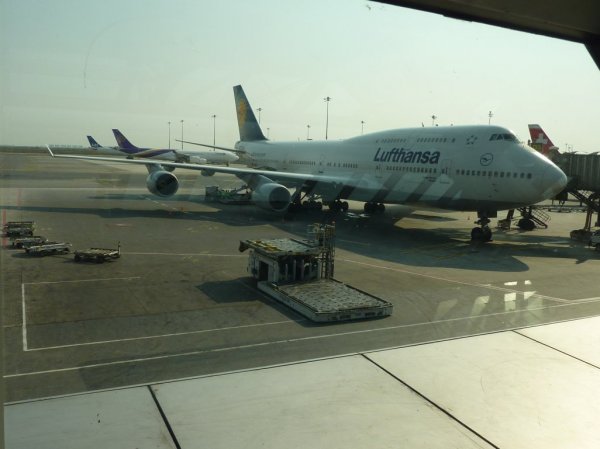 Lufthansa First class BKK-KUL_05.jpg