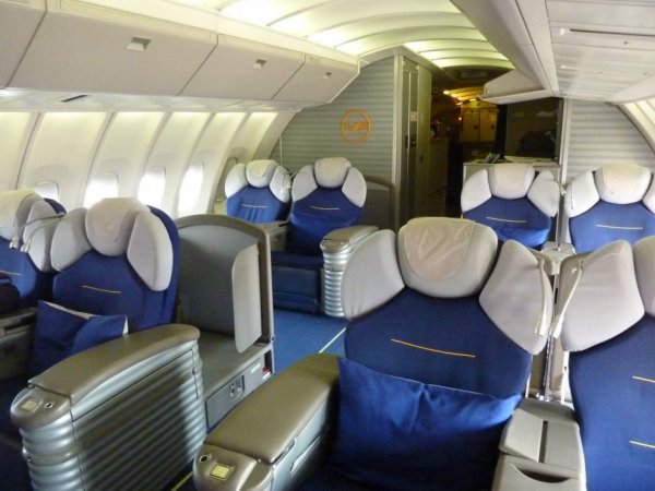 Lufthansa First class BKK-KUL_09.jpg