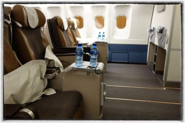 Cabin1.jpg Cabin1.jpg