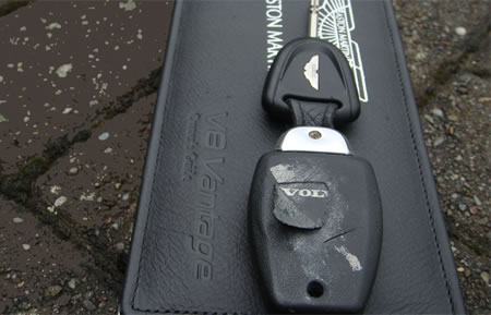 aston_martin_volvo_key.jpg