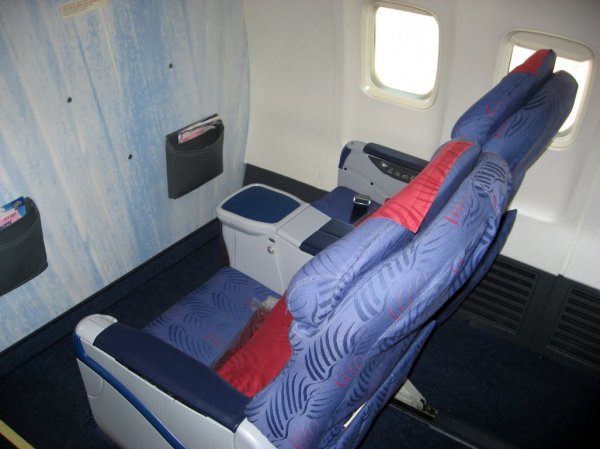 Air Pacific Business class B737 2.jpg