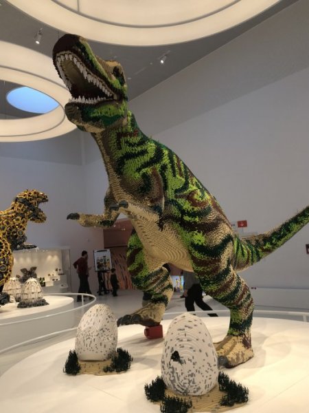 dino.JPG dino.JPG