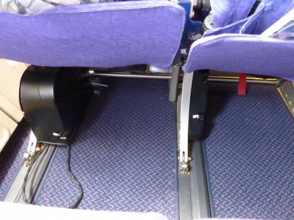 Air China Economy A330_05.jpg