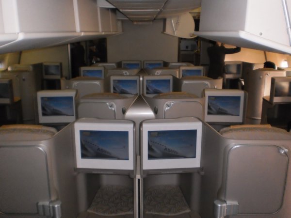 Asiana Airlines Quadra Smartium seat_09.jpg