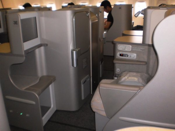 Asiana Airlines Quadra Smartium seat_29.jpg