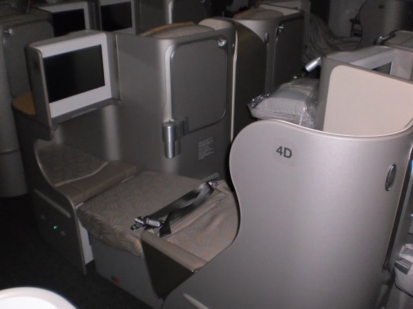 Asiana Airlines Quadra Smartium seat_53.jpg
