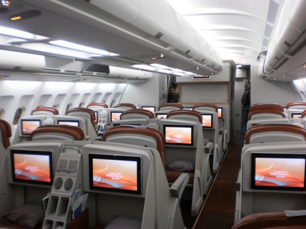 SriLankan Airlines Business Class A340_001.jpg