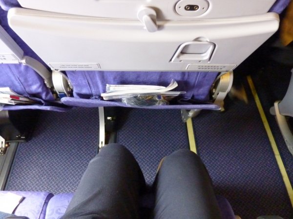 Air China Economy A330_04.jpg Air China Economy A330_04.jpg