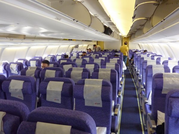 Air China Economy A330_03.jpg Air China Economy A330_03.jpg