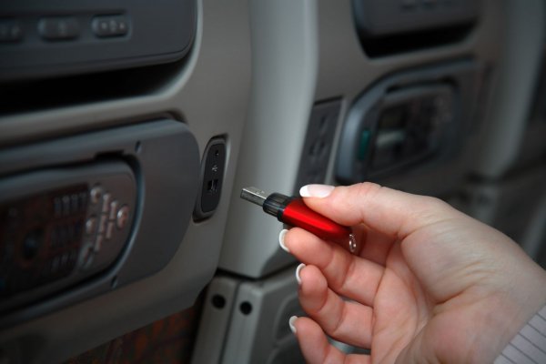 USB-777-h316.jpg USB-777-h316.jpg